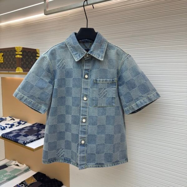 LOUIS VUITTON checkerboard blue denim short sleeved shirt