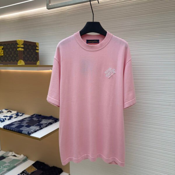 LOUIS VUITTON Embroidered Letter Pin Short Sleeve