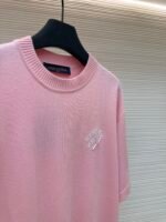 LOUIS VUITTON Embroidered Letter Pin Short Sleeve - Image 4