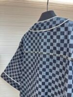 LOUIS VUITTON Pocket Logo Grid Short Sleeve - Image 3