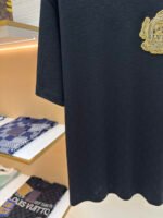 LOUIS VUITTON Gold Thread Dog Badge T-shirt - Image 4