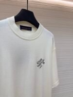LOUIS VUITTON Embroidered Letter Pin Short Sleeve - Image 4