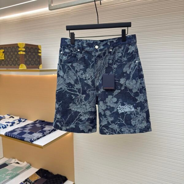 LOUIS VUITTON floral embroidered letter shorts