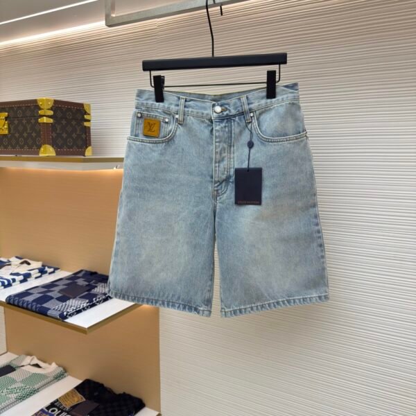 LOUIS VUITTON logo denim shorts