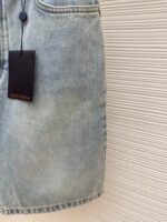 LOUIS VUITTON logo denim shorts - Image 5