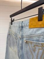LOUIS VUITTON logo denim shorts - Image 3
