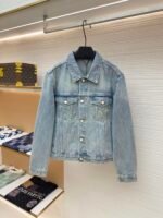 LOUIS VUITTON adhesive letter denim jacket