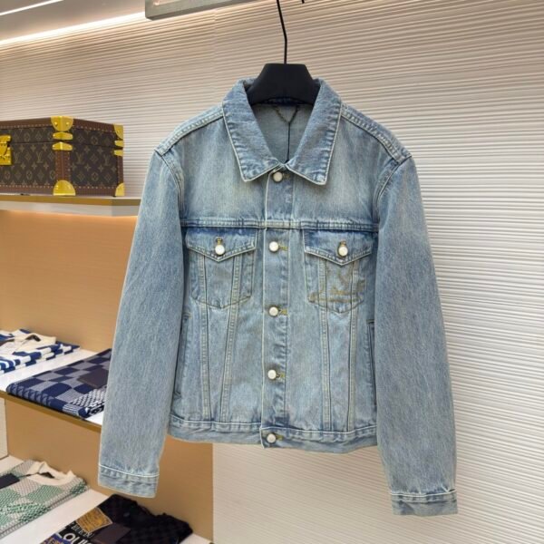 LOUIS VUITTON adhesive letter denim jacket
