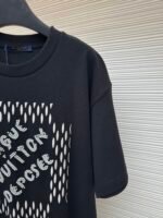 LOUIS VUITTON Embroidered Bead Letter T-shirt - Image 6