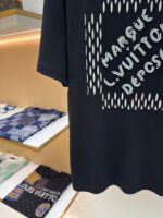 LOUIS VUITTON Embroidered Bead Letter T-shirt - Image 7