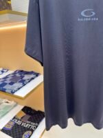 Balenciaga gray circle embroidered round neck short sleeved shirt - Image 6