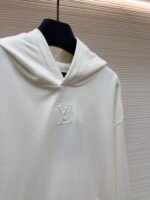 LOUIS VUITTON logo embossed hoodie - Image 4