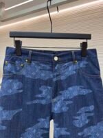 LOUIS VUITTON Youth Cloth Shorts - Image 3