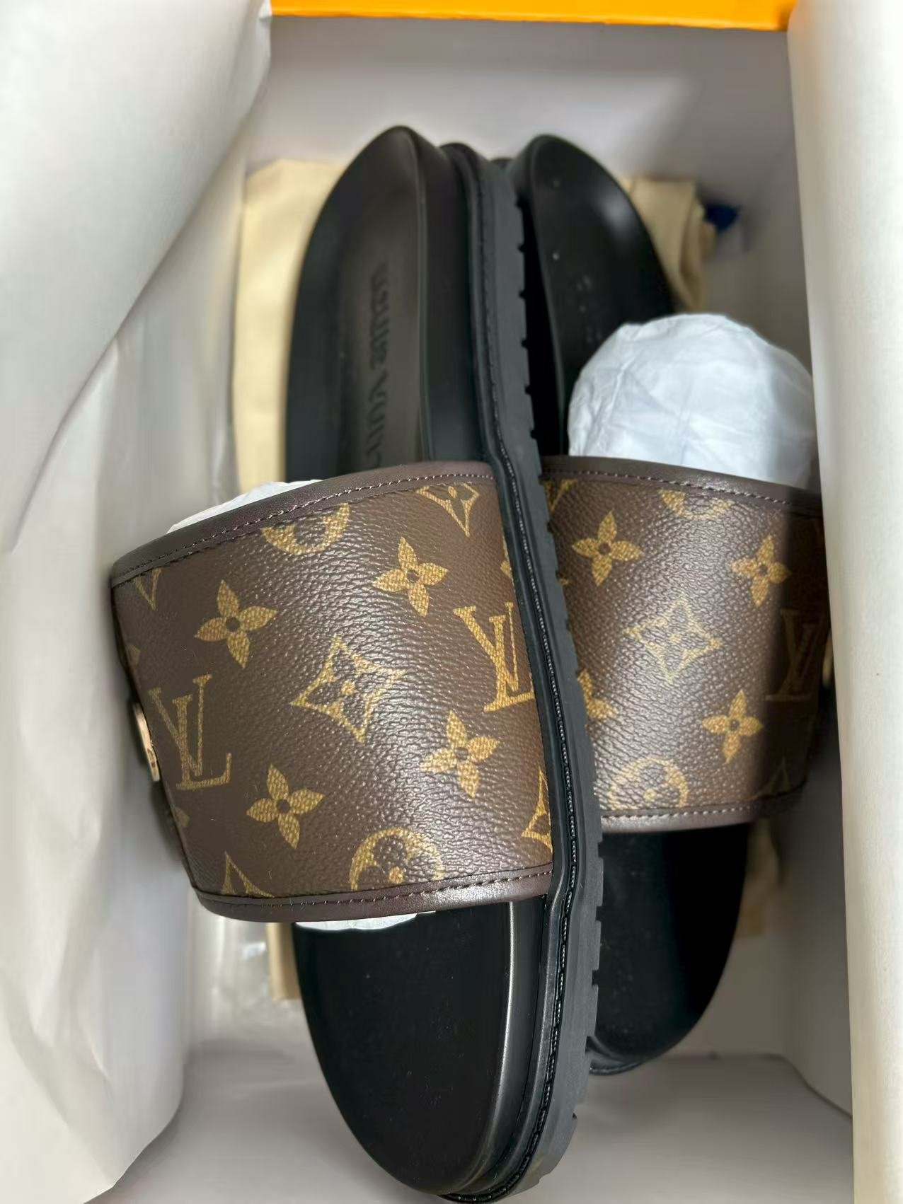 LOUIS VUITTON SANDALS photo review