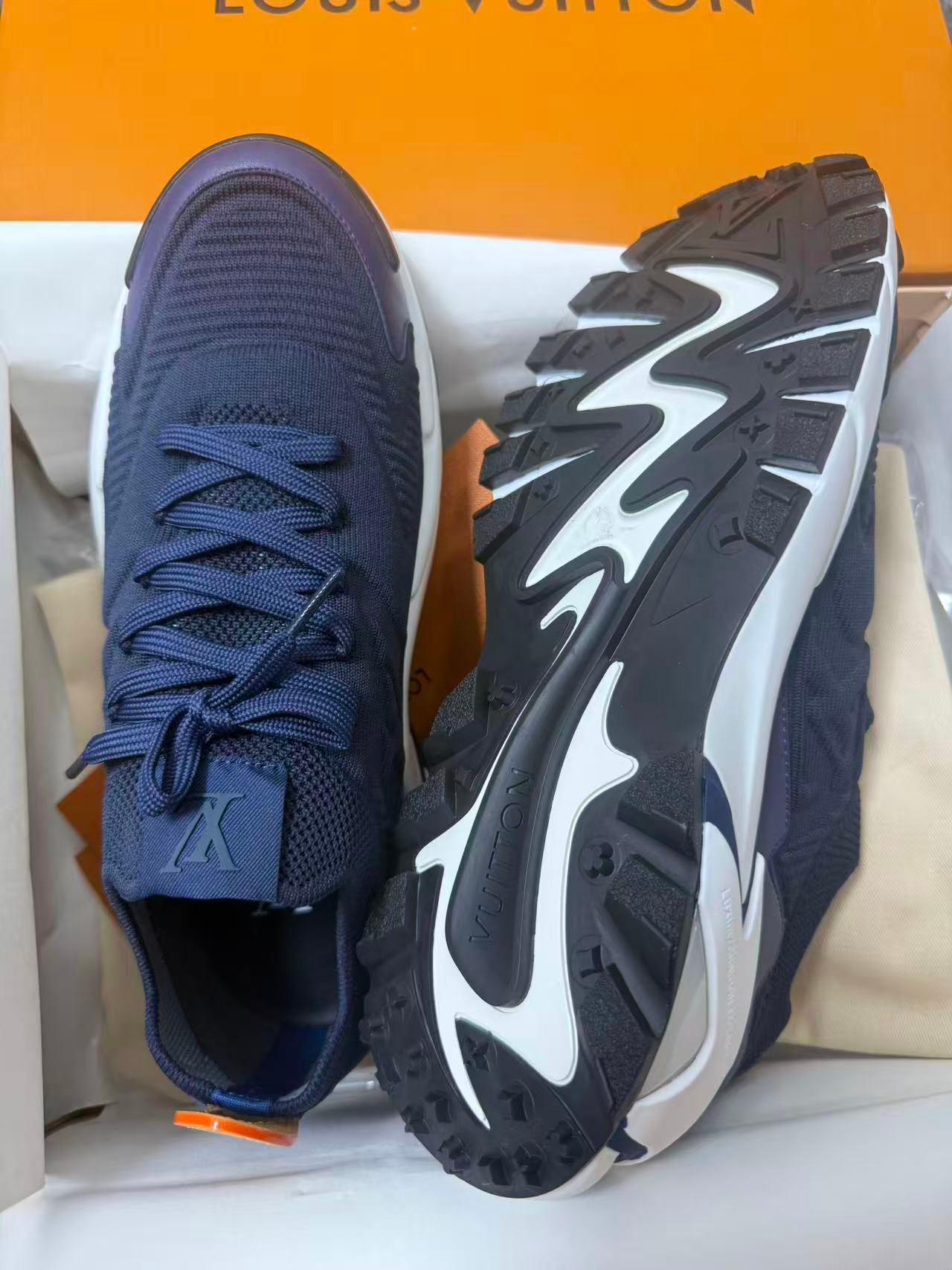 LOUIS VUITTON RUNNER TATIC SNEAKERS photo review