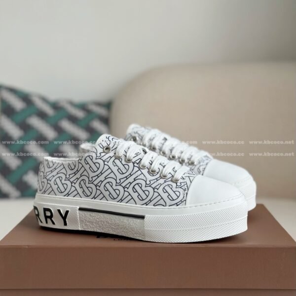 Burberry Low Cut Casual Sports Shoes