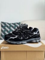 Asics GEL-NYC Running Shoes - Image 2