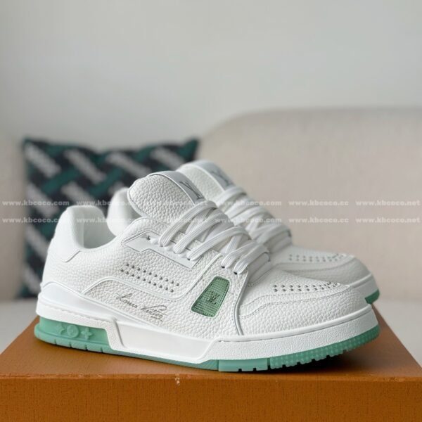 LOUIS VUITTON TRAINER SNEAKERS