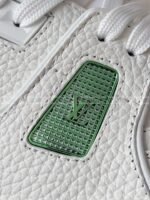 LOUIS VUITTON TRAINER SNEAKERS - Image 6