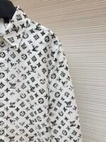 LOUIS VUITTON Black Full Print Shirt - Image 7
