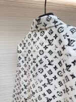 LOUIS VUITTON Black Full Print Shirt - Image 3