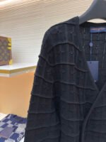 LOUIS VUITTON Twisted Flower Double breasted Knitted Cardigan - Image 8