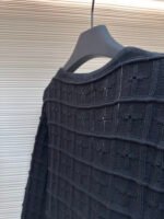 LOUIS VUITTON Twisted Flower Double breasted Knitted Cardigan - Image 3