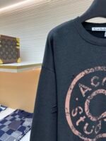 Acne Studios breaks hole to make old logo sweatshirt - Image 4