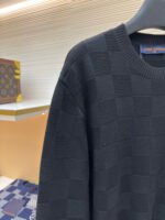 LOUIS VUITTON wool needle bead pullover sweater - Image 4