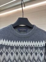 LOUIS VUITTON Full Diamond Snowflake Sweater - Image 3