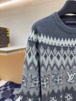LOUIS VUITTON Full Diamond Snowflake Sweater - Image 4
