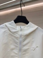 LOUIS VUITTON white double-sided windproof pin jacket jacket jacket - Image 5