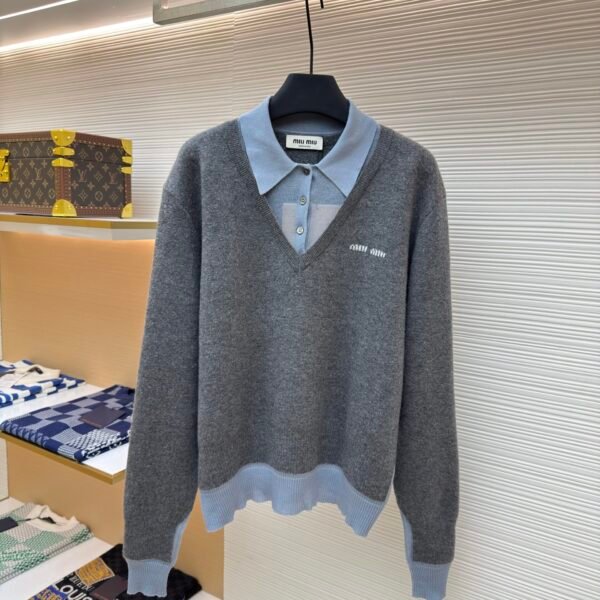 MIUMIU Morandi Polo Collar Color blocked Long Sleeve