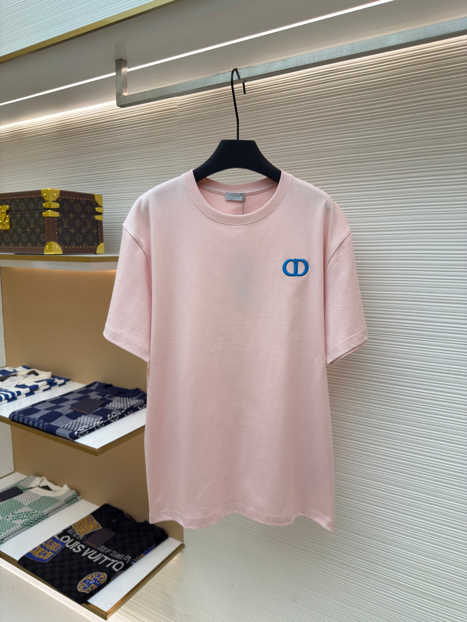 wsxc1757091005508_0-scaled-1.jpg DIOR CD letter embroidered round neck short sleeved shirt - Image 1