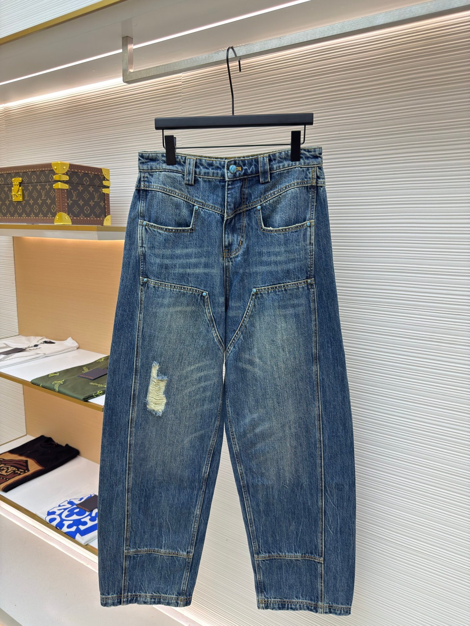 wsxc1757261993793_0-1-scaled-1.jpg LOUIS VUITTON turquoise worn workwear jeans - Image 1