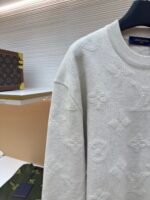 LOUIS VUITTON letter dark embossed sweater - Image 8