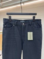 Balenciaga solid color loose flared jeans - Image 3
