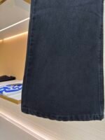 Balenciaga solid color loose flared jeans - Image 6