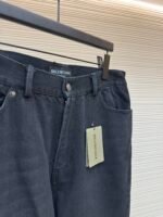 Balenciaga solid color loose flared jeans - Image 8