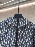 BURBERRY warhorse double-sided cashmere plaid hooded jacket - Image 3