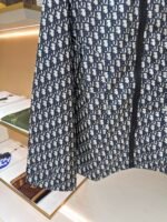 BURBERRY warhorse double-sided cashmere plaid hooded jacket - Image 6