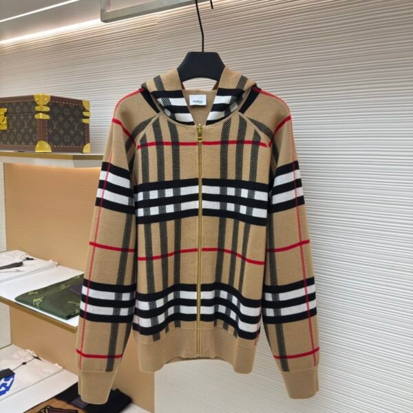 BURBERRY warhorse double-sided cashmere plaid hooded jacket