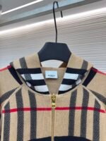 BURBERRY warhorse double-sided cashmere plaid hooded jacket - Image 5