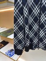 Burberry zip-up sweater - Image 16