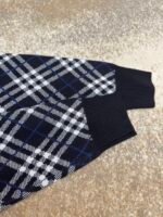 Burberry zip-up sweater - Image 8