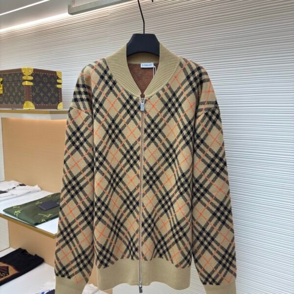 Burberry zip-up sweater