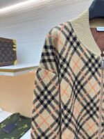 Burberry zip-up sweater - Image 4