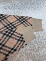 Burberry zip-up sweater - Image 7