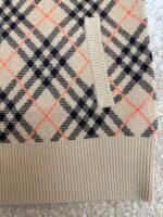 Burberry zip-up sweater - Image 6