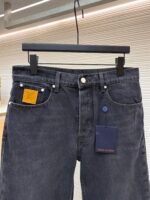 Louis Vuitton patch lettering jeans - Image 3